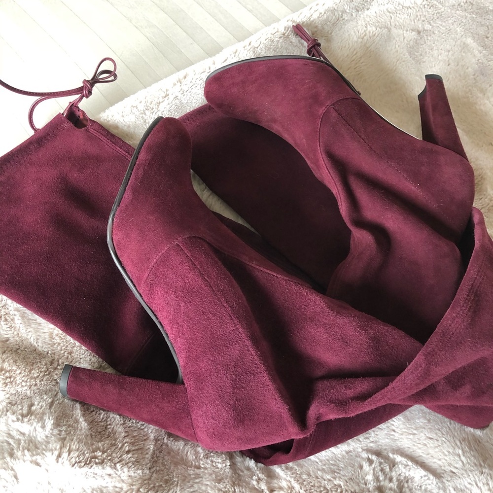 Authentic Thigh High Stuart Weitzman Boots - Picture 7 of 7
